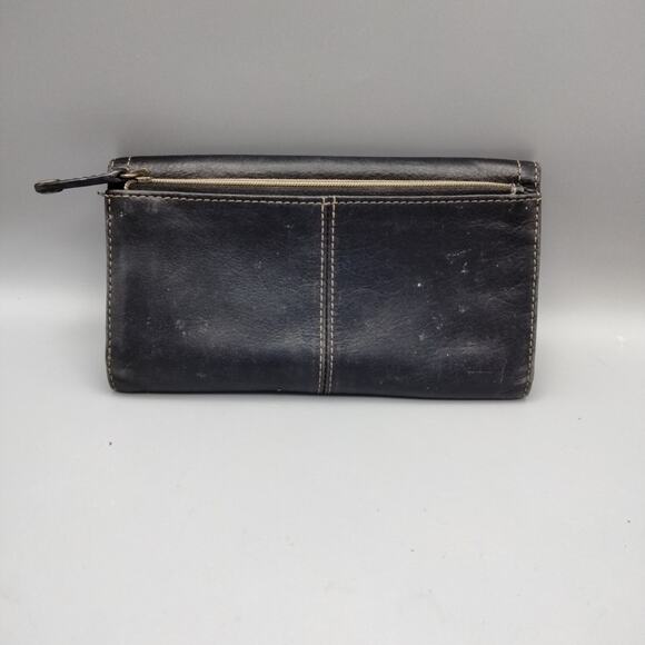 Vintage Fossil Woman’s Black Leather Wallet With Checkbook Holder - Picture 2 of 6
